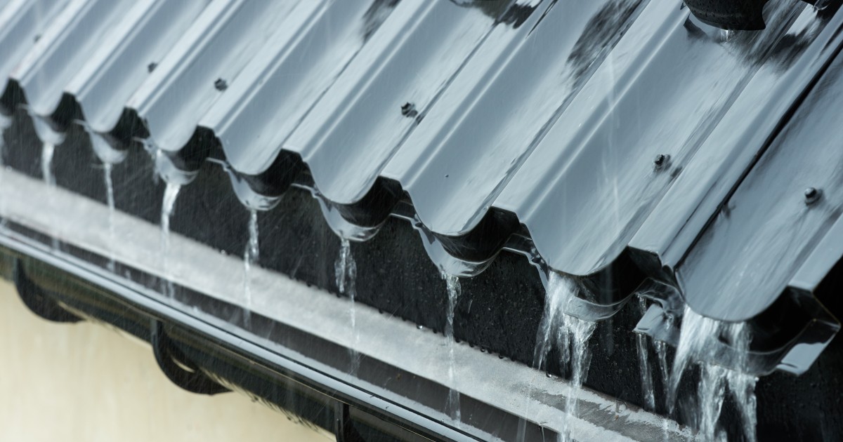 Vertrouw op de deskundige dakdekker van Extremera Dakwerken voor al uw dakgootklussen.